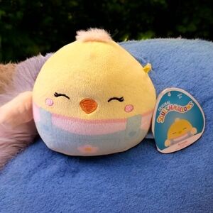 Squishmallows NEW Aimee The Spring Chick 5" Plush Yellow Chick With Overalls